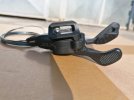 Shimano M7100: guarnitura M7100 (pedivelle 170mm), corona 30t, deragliatore post, comando cambio 12v