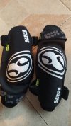 gomitiere IXS Carve tg.L