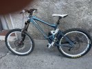 Vendesi Mondraker  Durham  Freeride  Full suspended 2011 taglia m € 700,00 trattabili