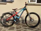 DH Mondraker Summum Pro Team Carbon